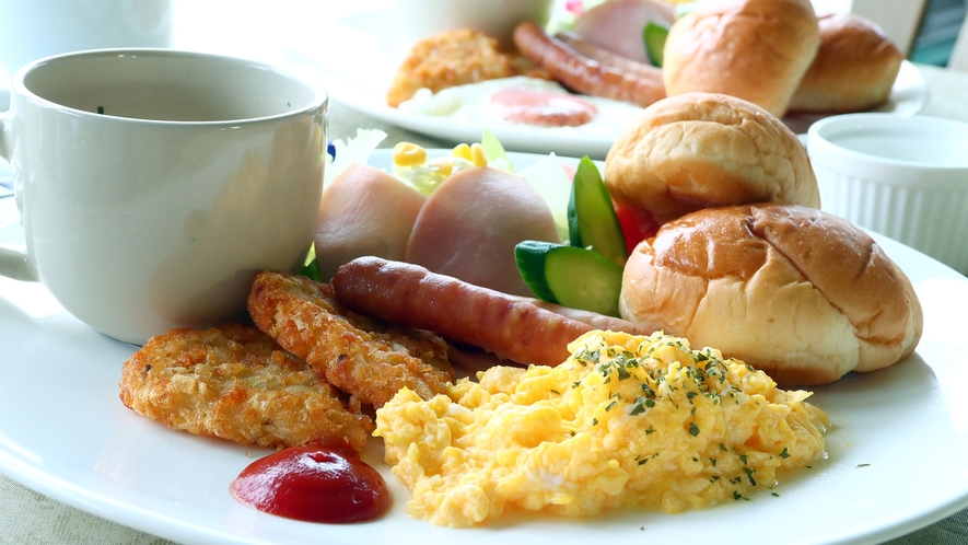 【朝食】ゲレンデを見ながら優しい朝食