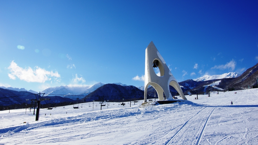 【栂池高原スキー場】積雪豊富なビッグゲレンデで遊びつくす！