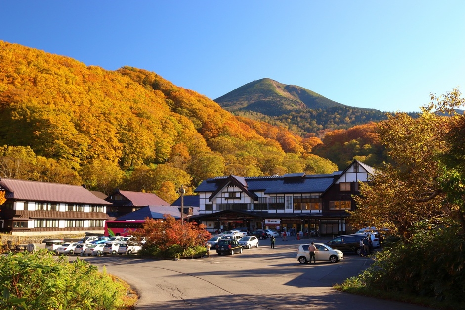 【湯治食】最も趣ある宿泊棟で昭和の風情と湯治を楽しむ