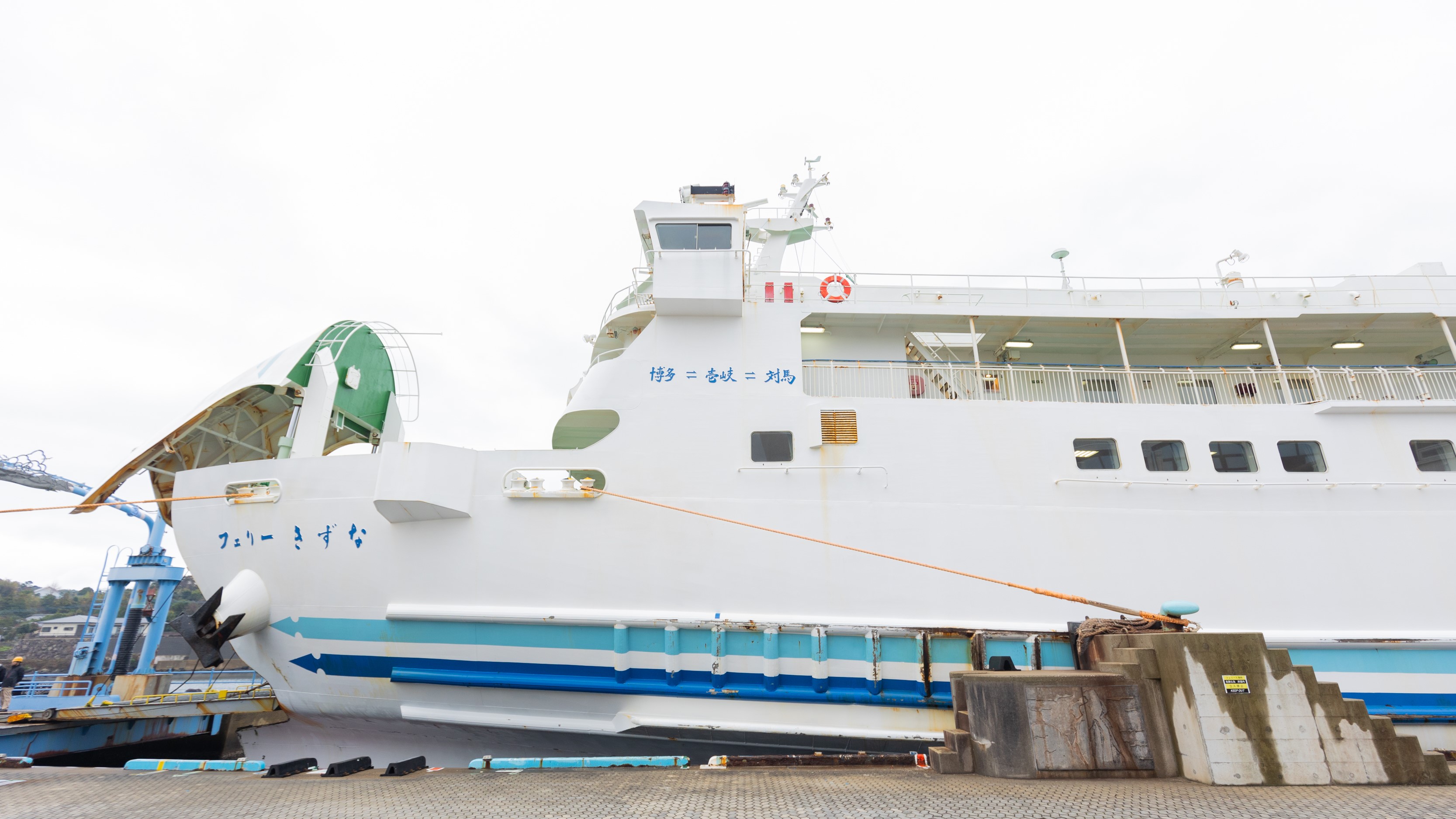 *【郷ノ浦港】当館より徒歩で約5分！壱岐の玄関口、郷ノ浦港へようこそ。