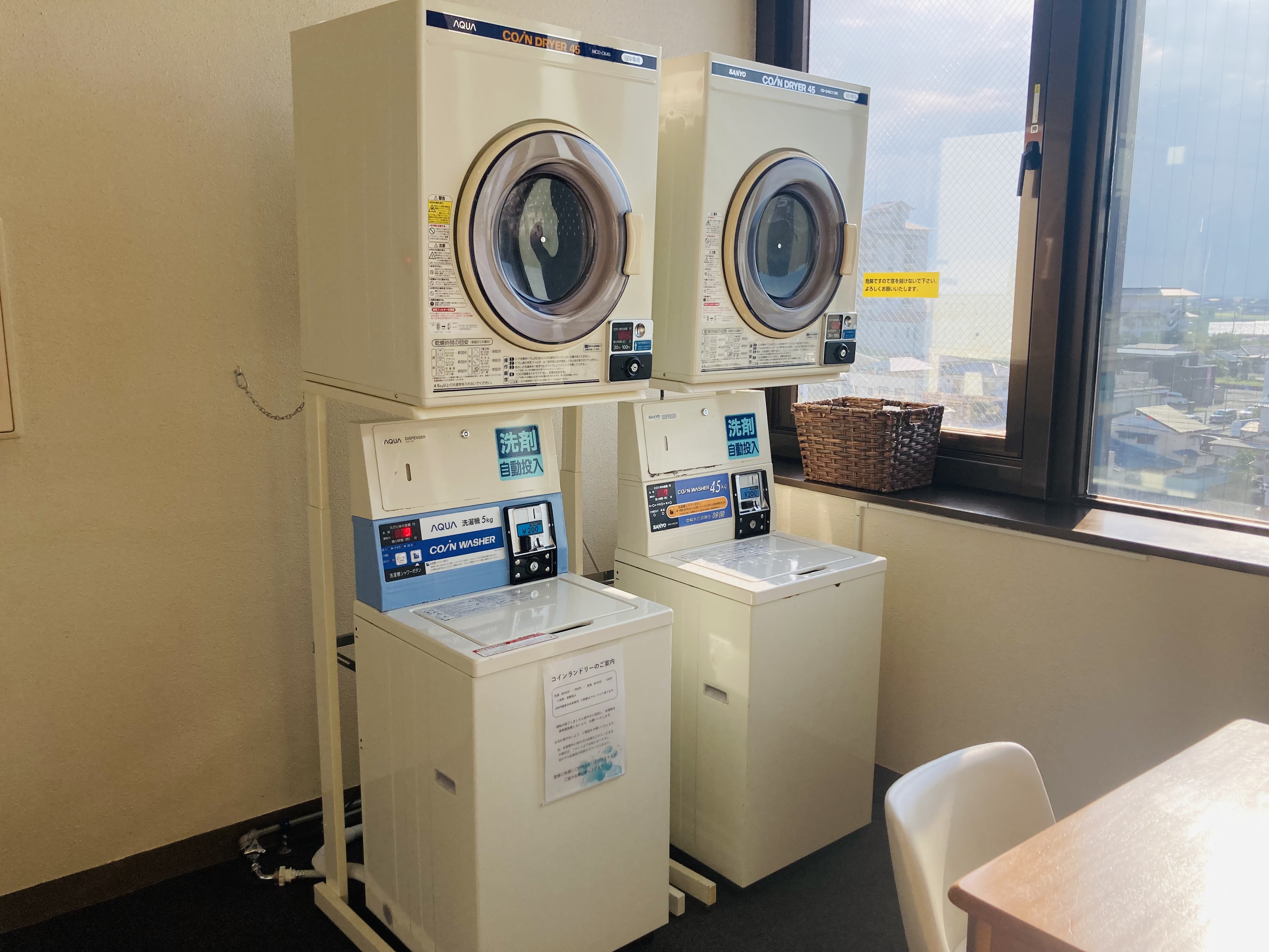 ５Ｆランドリー_洗濯機・乾燥機各２機