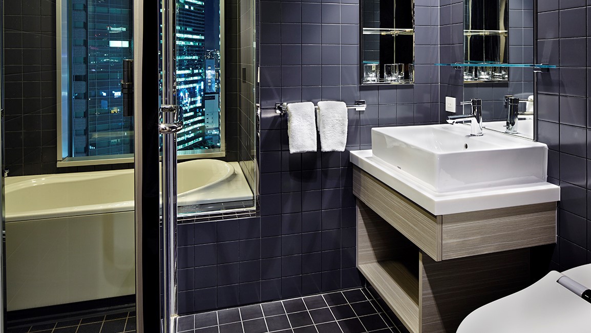 【スーペリアビューバスクイーン　バスルーム】浴室に窓を設置した人気のビューバスタイプ