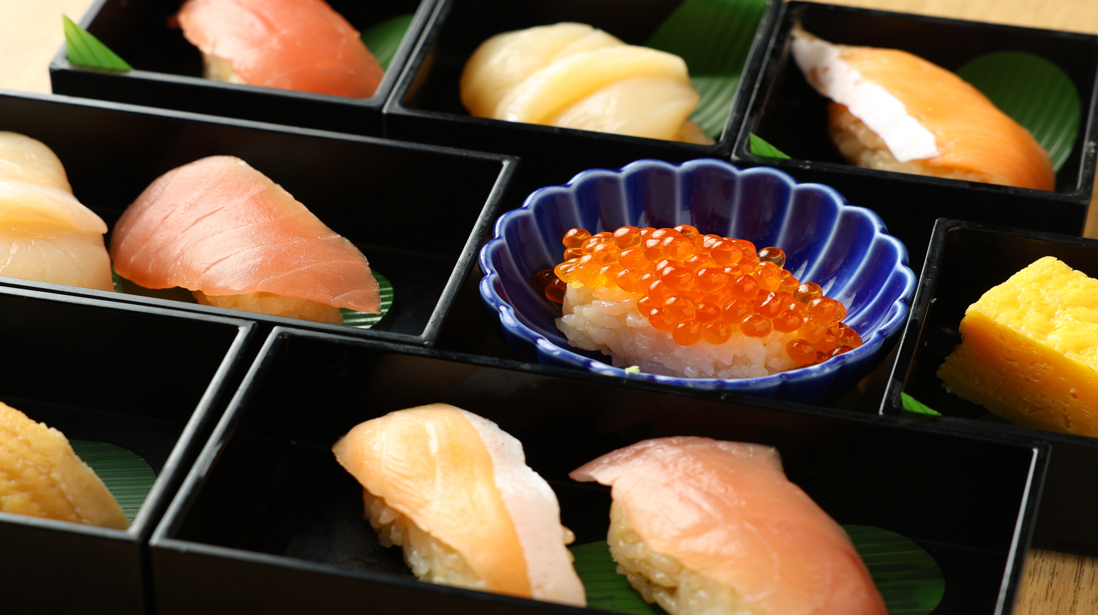◆朝食【彩り寿司】　※提供時期によって内容は異なります。