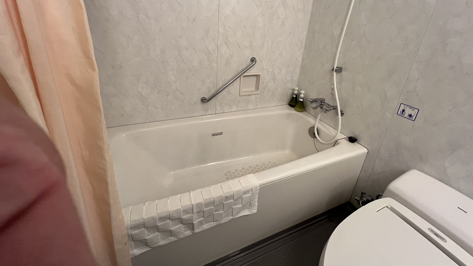 ファミリーツイン　　バスルーム