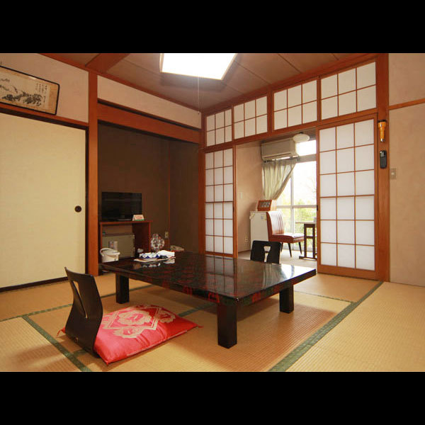 An example of an 8 tatami room with Bluetooth