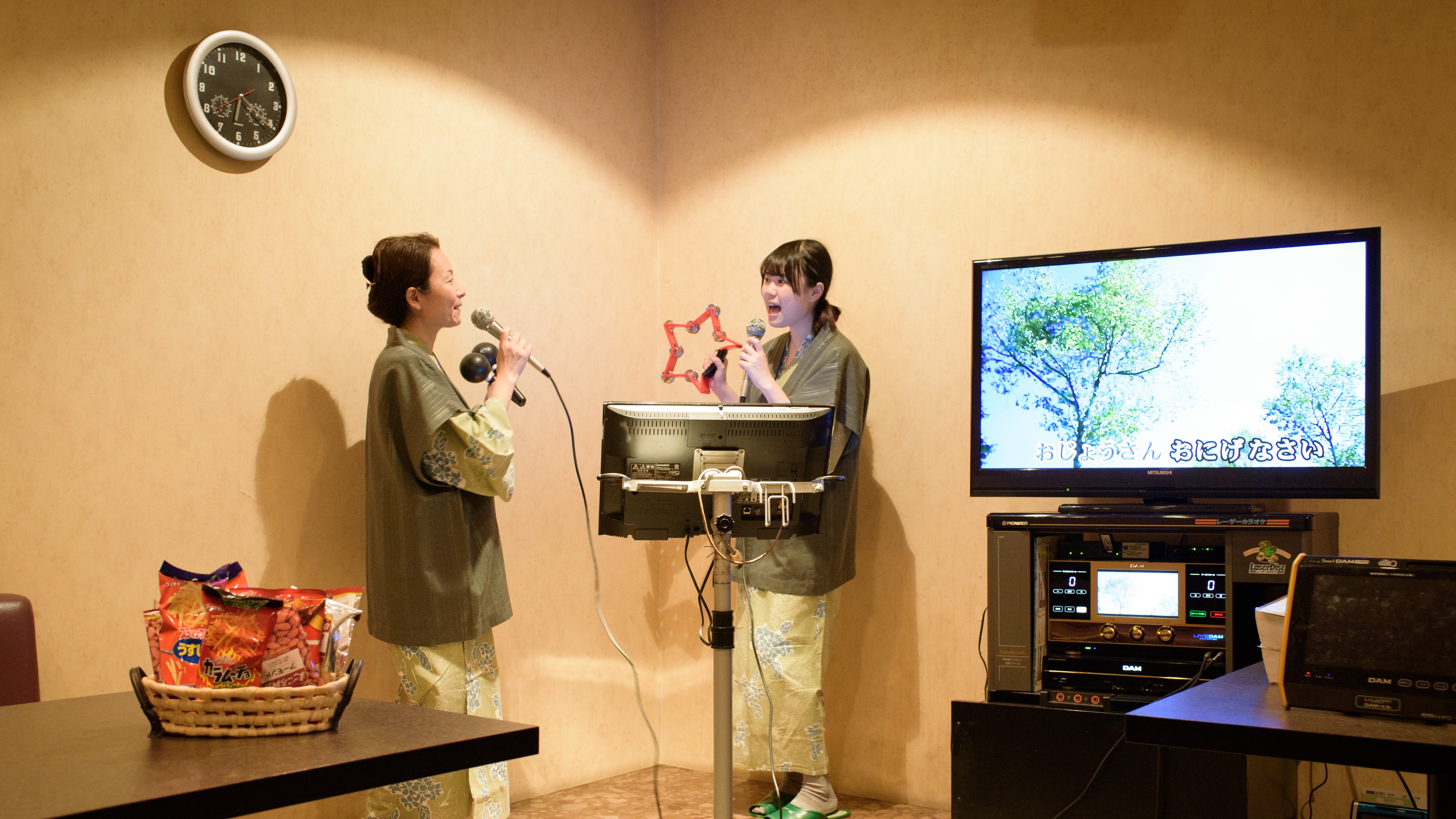 カラオケボックス