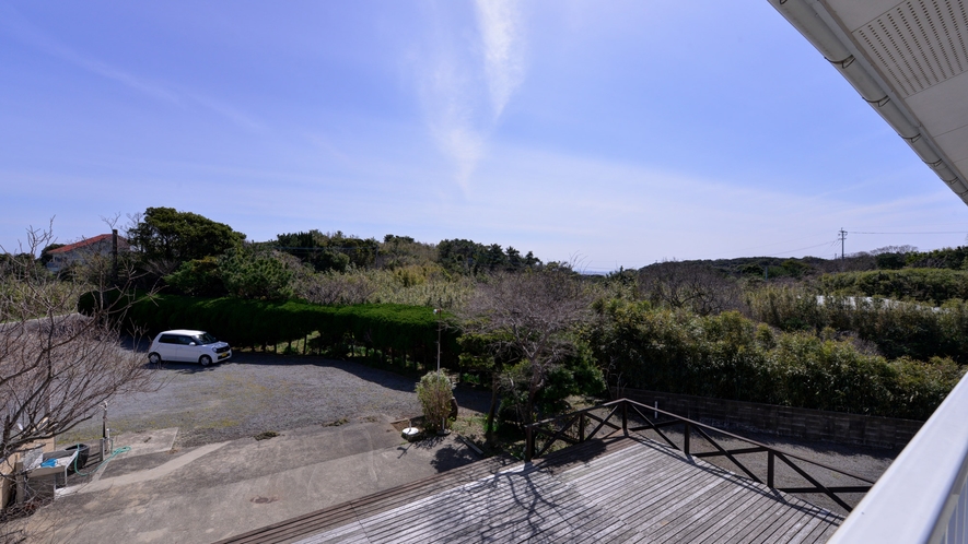 *お部屋からの景観/玄海灘にそよぐ心地よい潮風を感じながら、旅情に浸るひと時をお過ごしください。