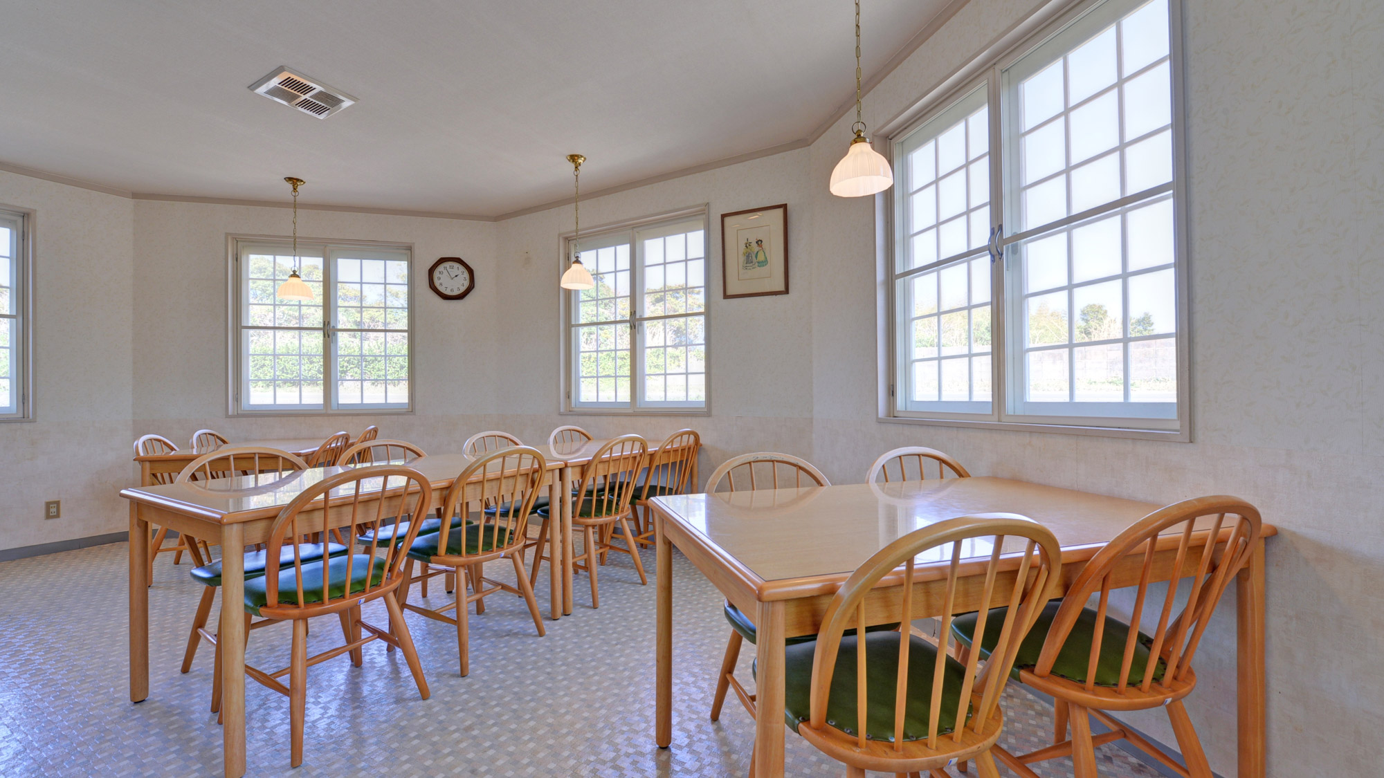 *【館内一例】食堂。夕食・朝食ともに食堂でお召し上がりいただいております。