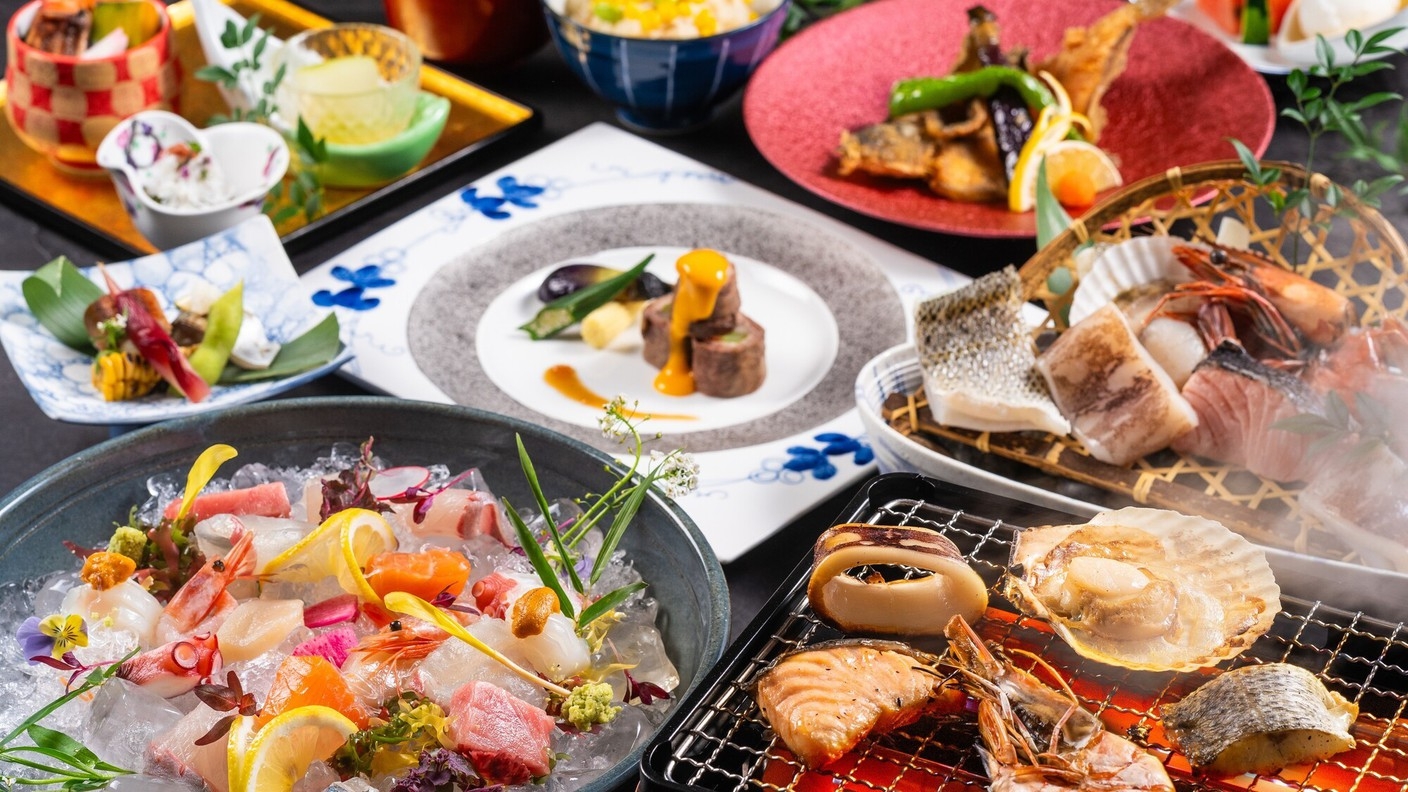 【特別会席】玄界磯焼きや豊前しらすと桜海老のかき揚げなど海の幸を味わう