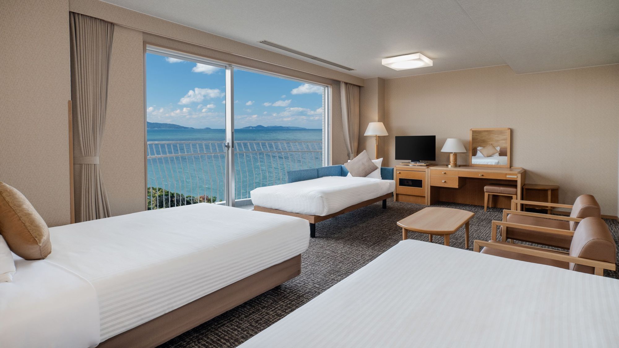 2025年10月リニューアル！【オーシャンビュー】スーペリアルーム（バス付）／36平米