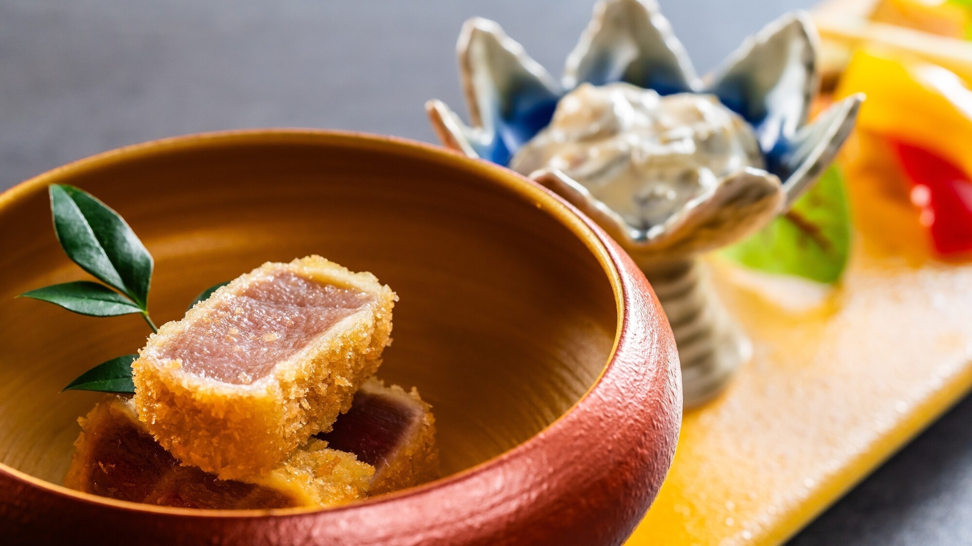 【特別会席】鱈と雲子の柚子味噌焼きや鮪はらものレアかつなど海の幸や博多和牛の蕃茄しゃぶを味わう