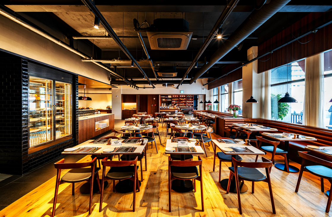 135キッチン＆バー