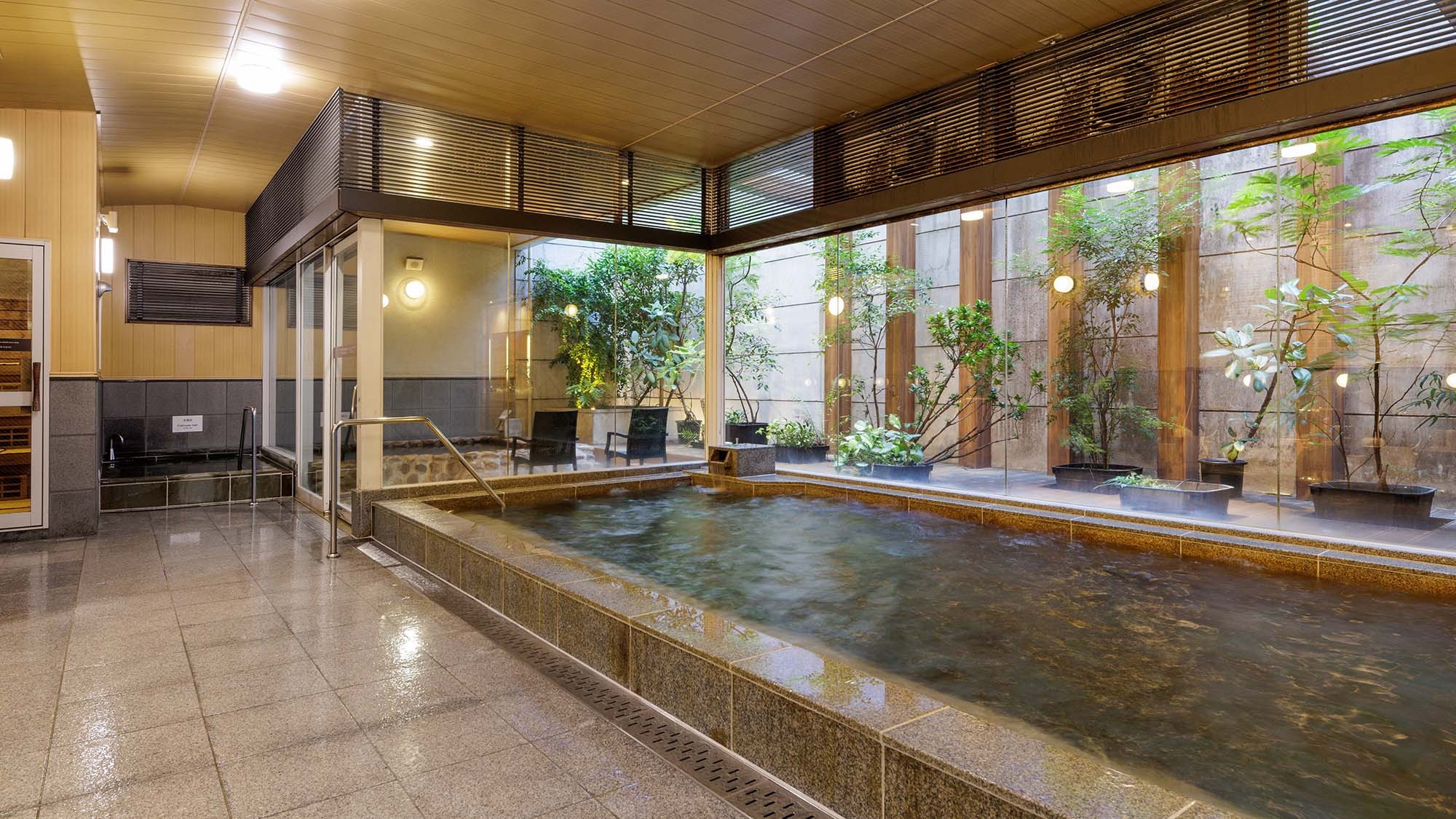 【秋冬SALE】博多駅から徒歩4分☆サウナ付天然温泉でゆったりお寛ぎプラン＜素泊まり＞