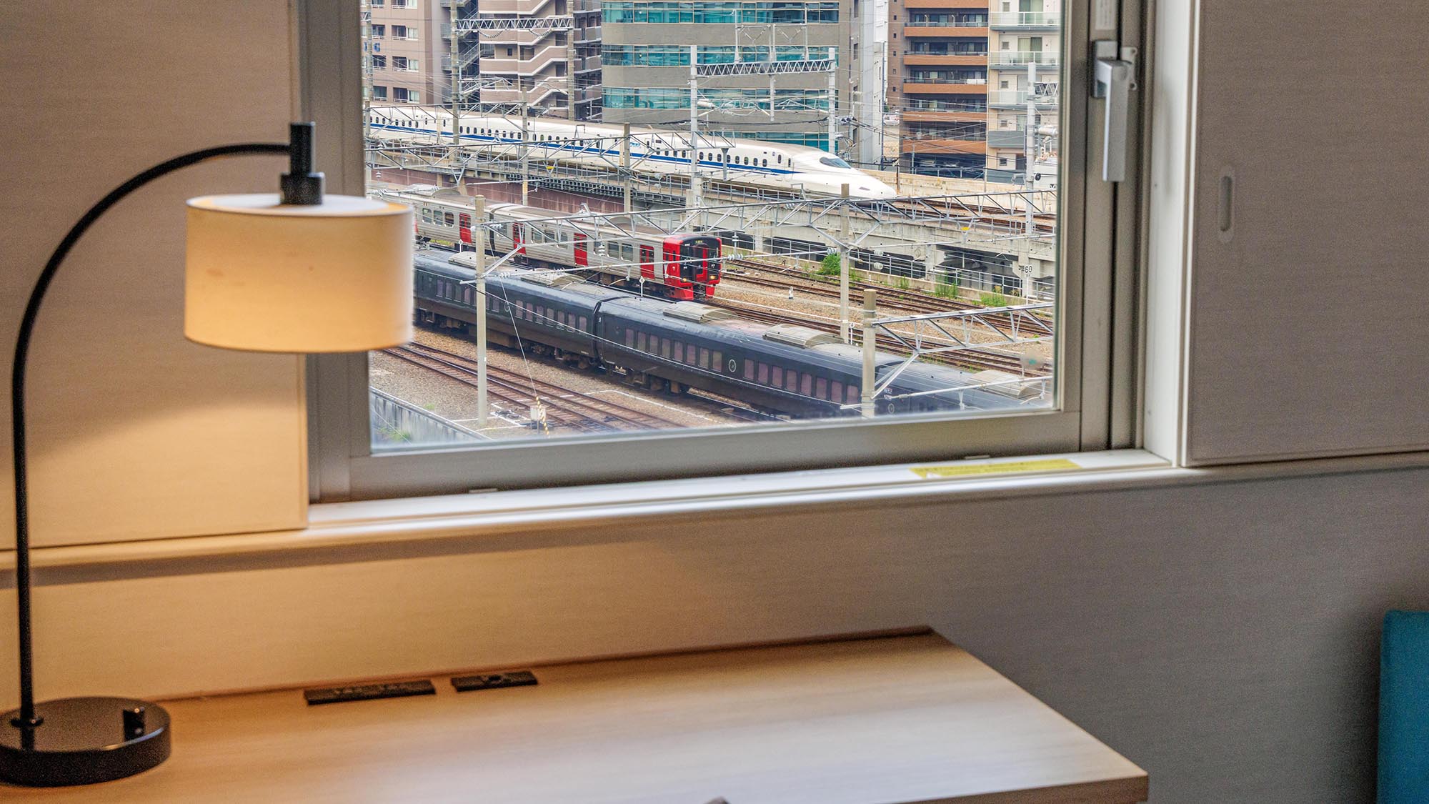 シングルルーム14.6㎡　ベッド幅140cm&times;200cm