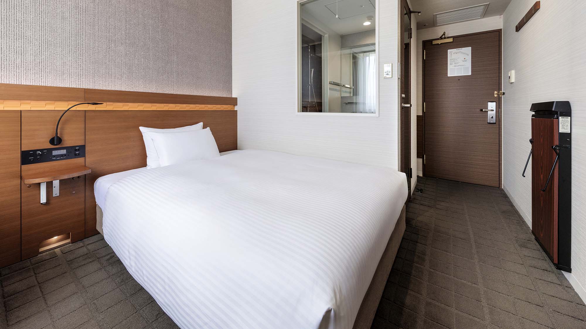 コンフォートビジネスルーム14.6㎡　ベッド幅140cm&times;200cm