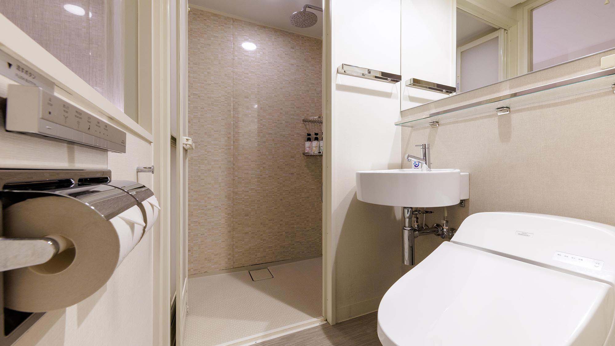 コンフォートシングルルームはレインシャワー（バスタブ無し）