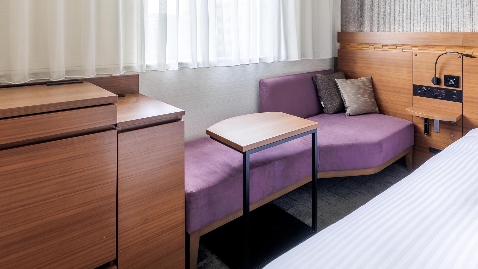 ダブルルーム14.6㎡　ベッド幅160cm&times;200cm