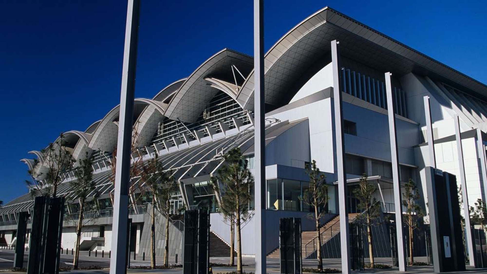 『マリンメッセ福岡』へ大博通りで一本、バスで最短１５分