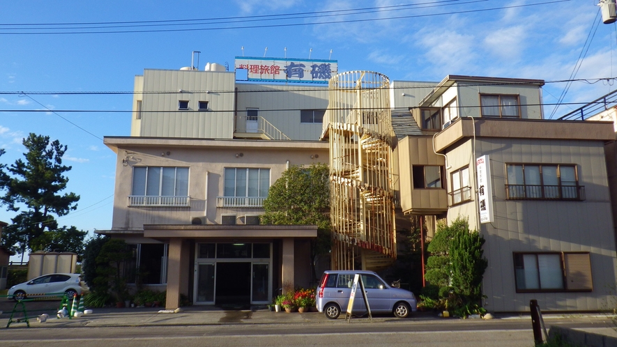 *【外観】駅近で美味しい料理を食べたいなら当館へ♪観光やビジネスの拠点に最適ですよ。