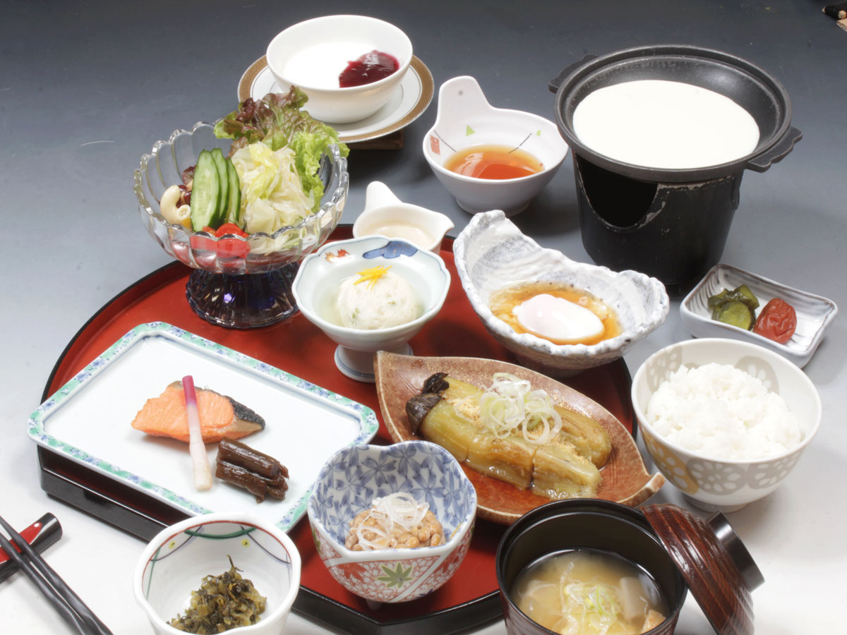 朝食も充分に楽しんでください。