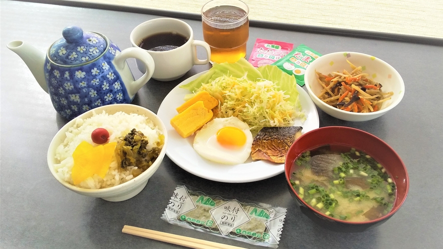 朝食は和軽食のバイキング形式♪（写真は一例です）