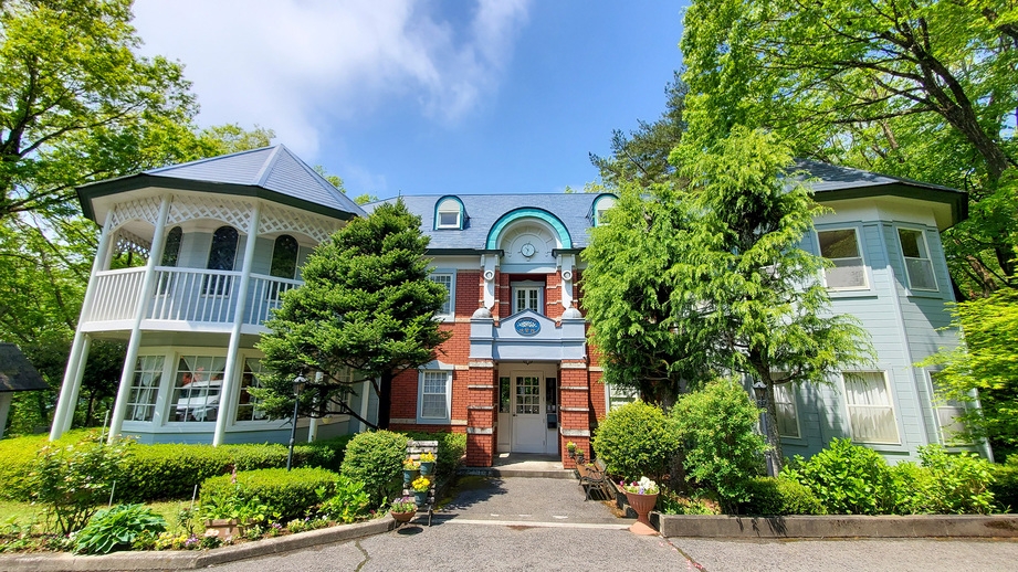 涼風に包まれながら貸切温泉で寛ぐ♪芳醇ヒレステーキメインのフルコースディナー《2食付プラン》