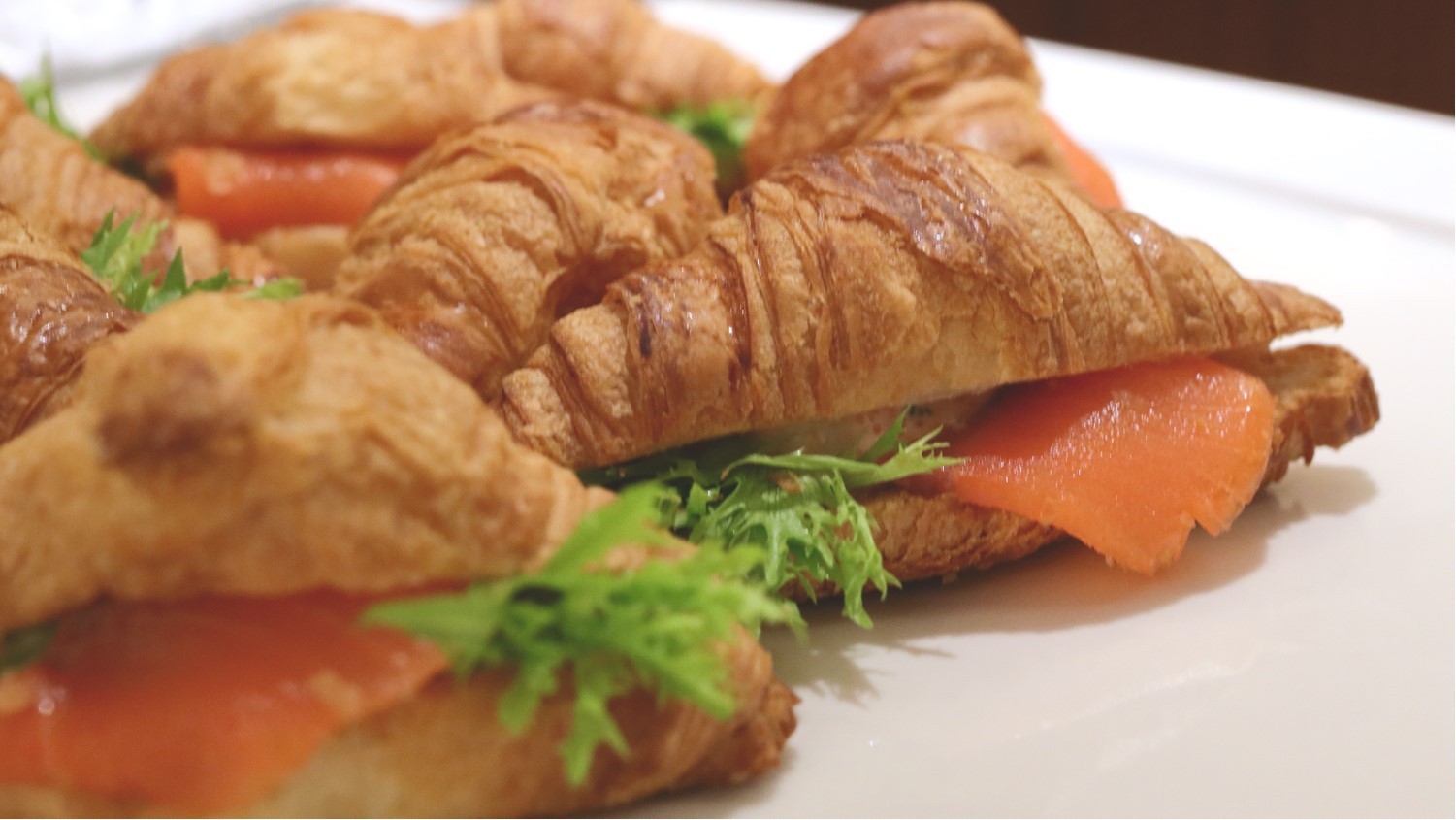 【30％OFF】【楽天スーパーSALE】中島公園隣接25階建ホテルで快適ステイ☆12時アウト／朝食付