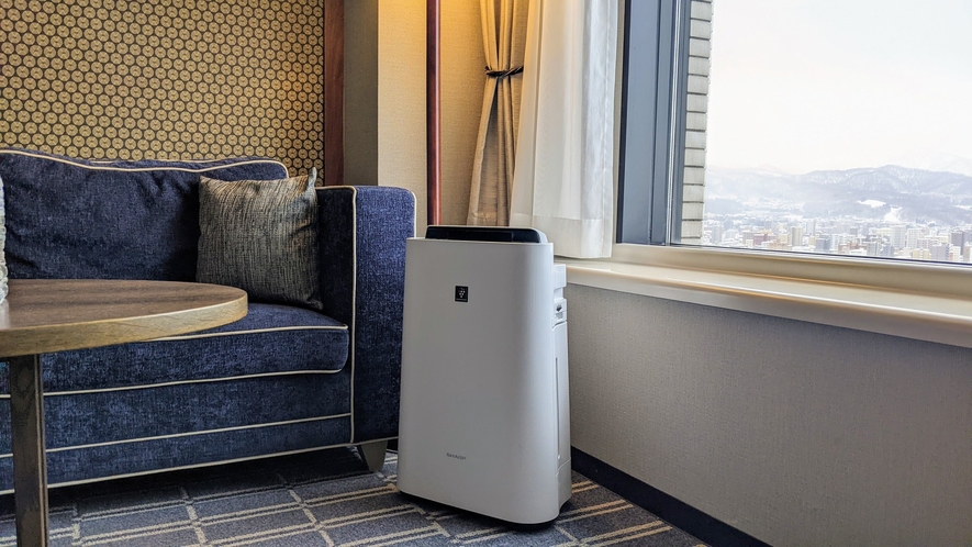 【客室設備】15階以上のお部屋には加湿機能付き空気清浄器をご用意しています