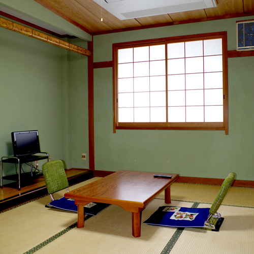 [Example of a 7.5 tatami Japanese-style room] Stretch your legs out on the tatami and relax♪