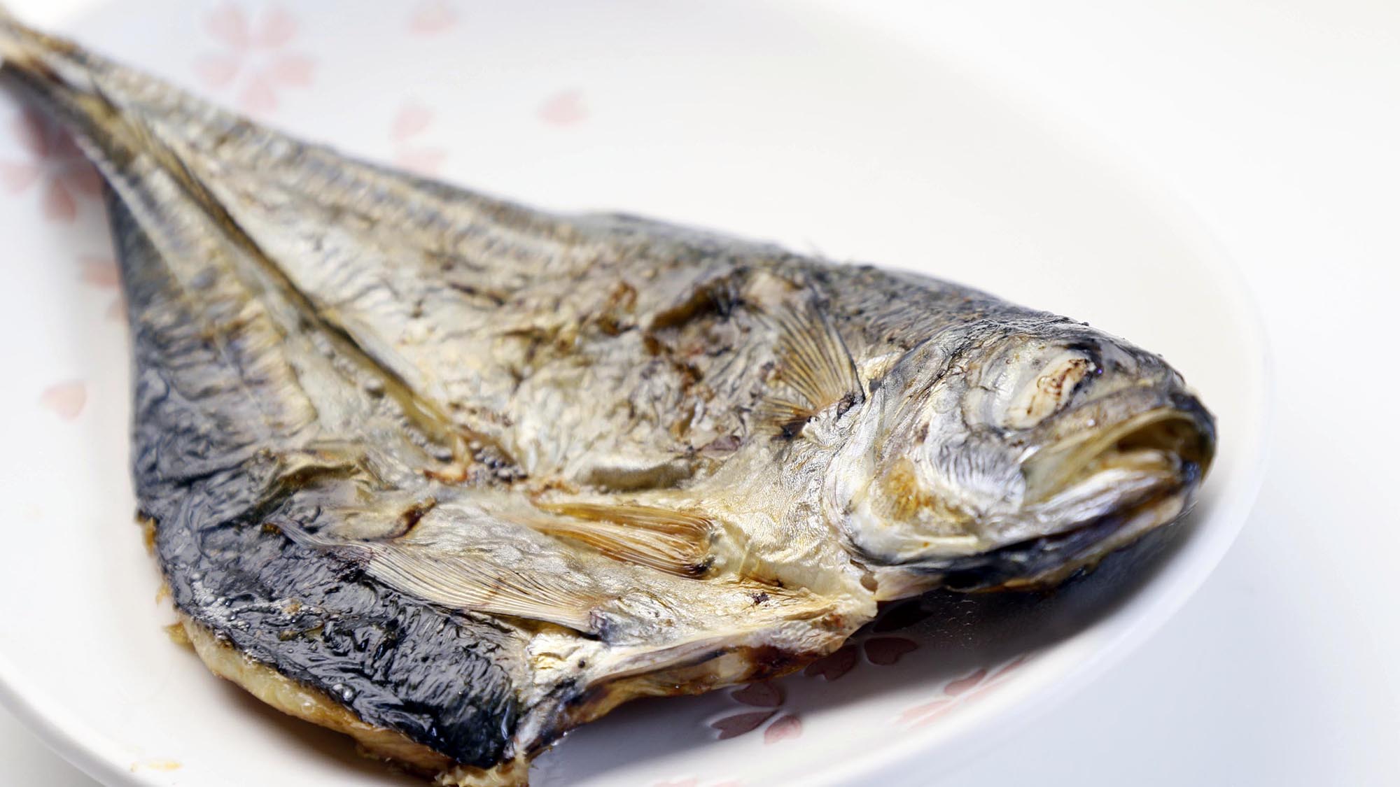 海辺の宿の朝食はやっぱり干物！