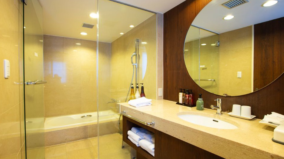 浴室＆洗面台【サンデイズインデラックス】