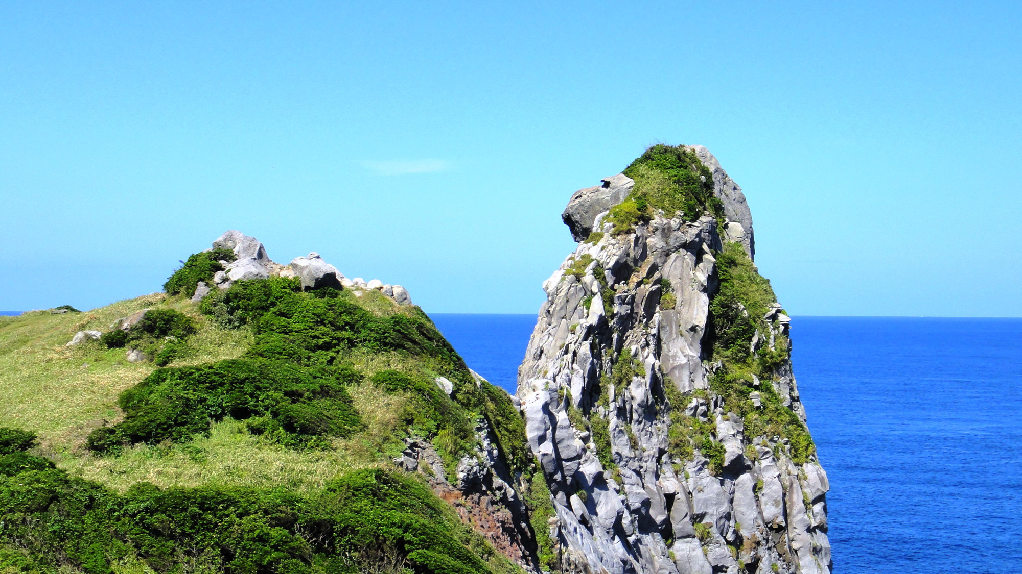 *【猿岩】神話の舞台にもなり壱岐島が流れてしまわれないよう神様が建てた「八本柱」の一つ。