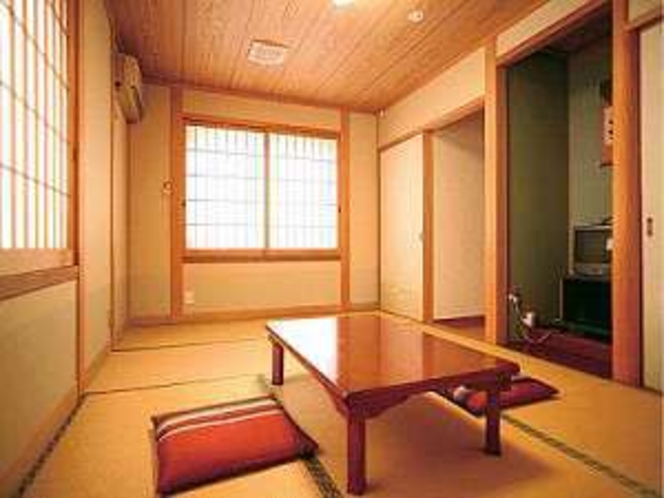 落ち着いた和風のお部屋です。