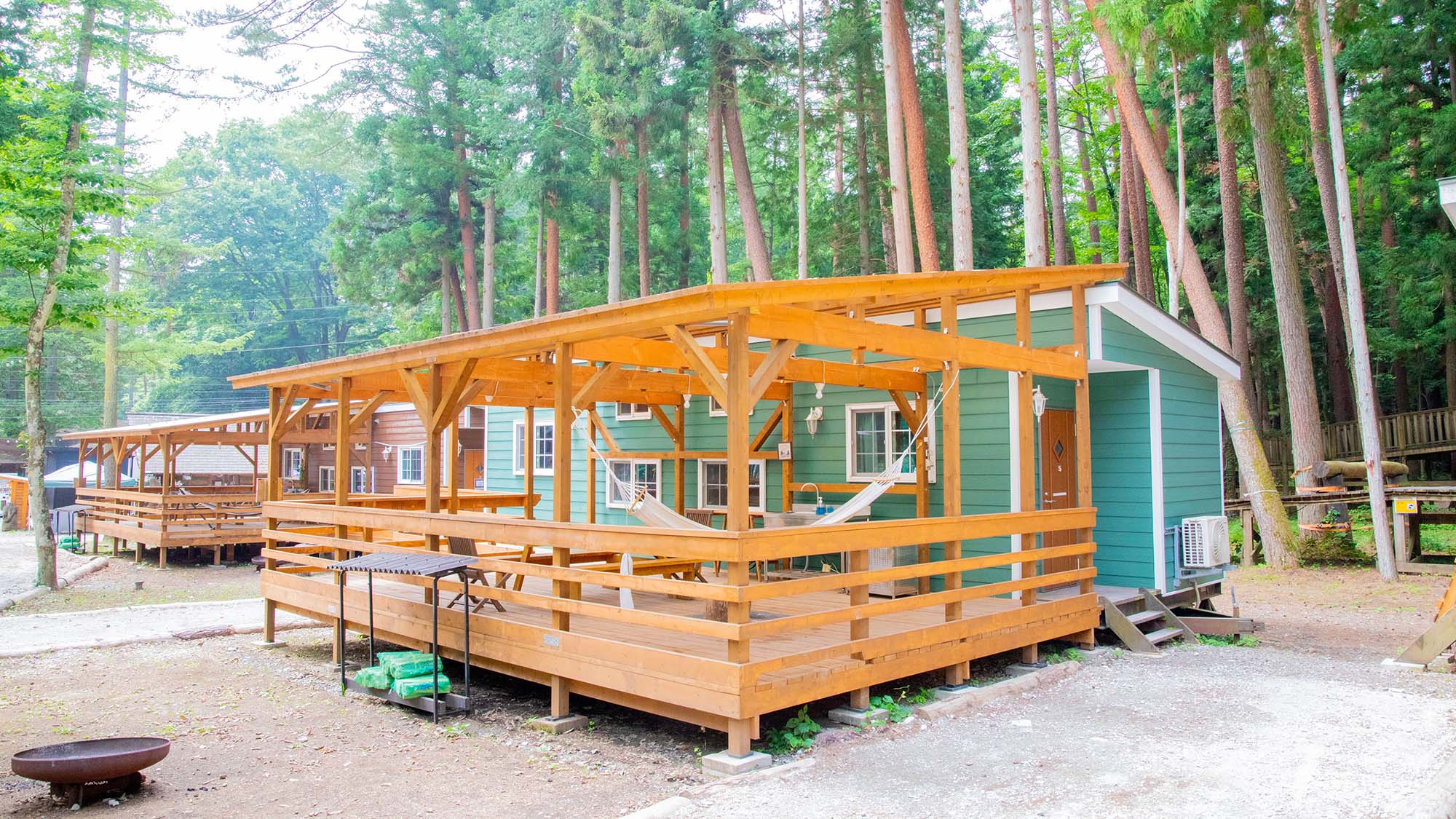 ・【B-Bパレス（リニューアル）】BBQ器具がセットでついています。ウッドデッキ楽しくBBQ♪