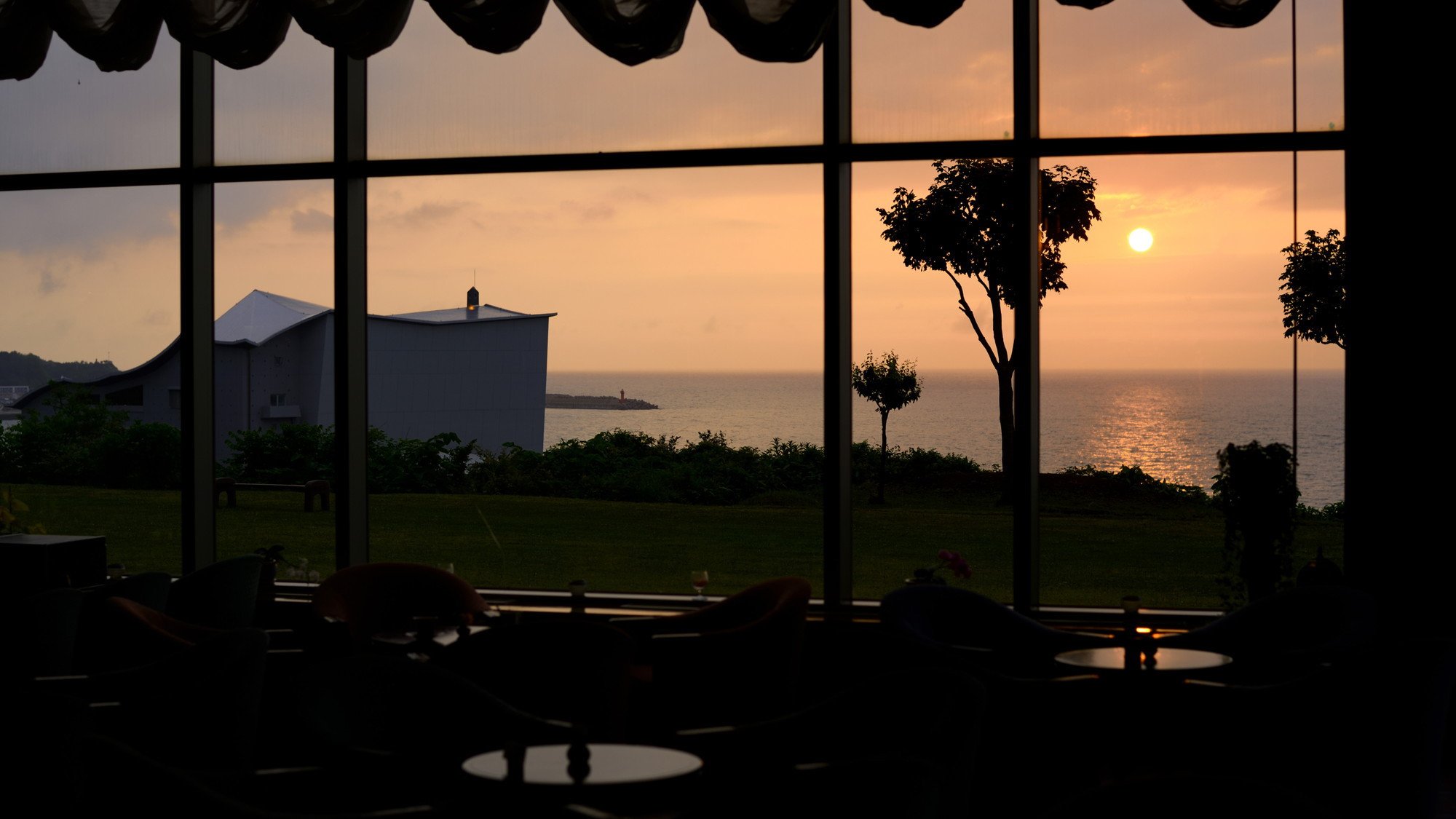 【5〜7月限定】日本海に沈む夕陽の絶景を楽しむオリジナルビュッフェプラン〜オールインクルーシブ〜