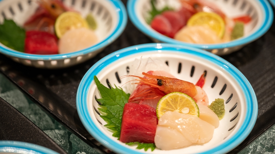 夕食　ビュッフェのお料理例