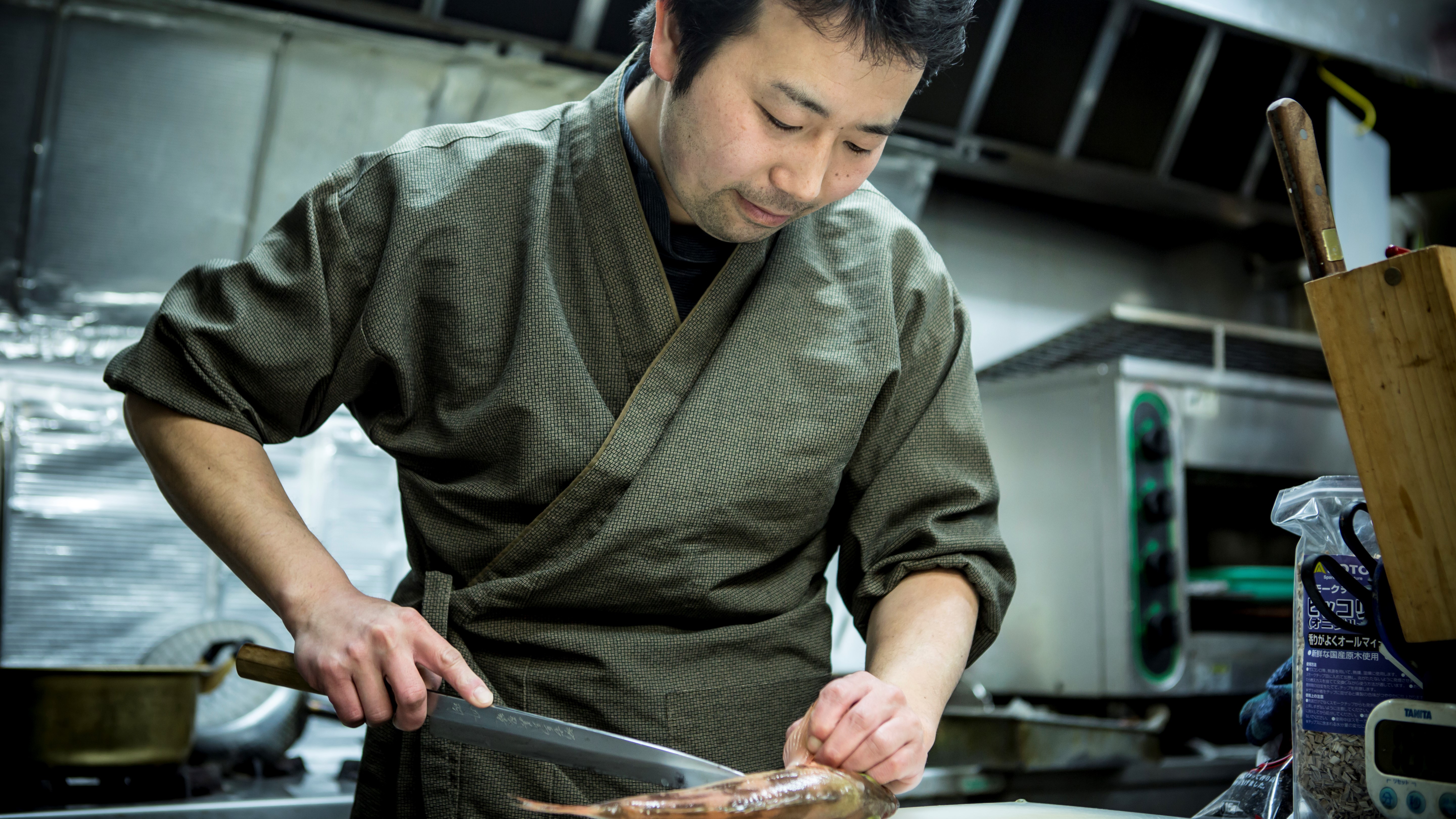 【料理人】「ほんものの獲れたてを味わって欲しい」というご主人の想い