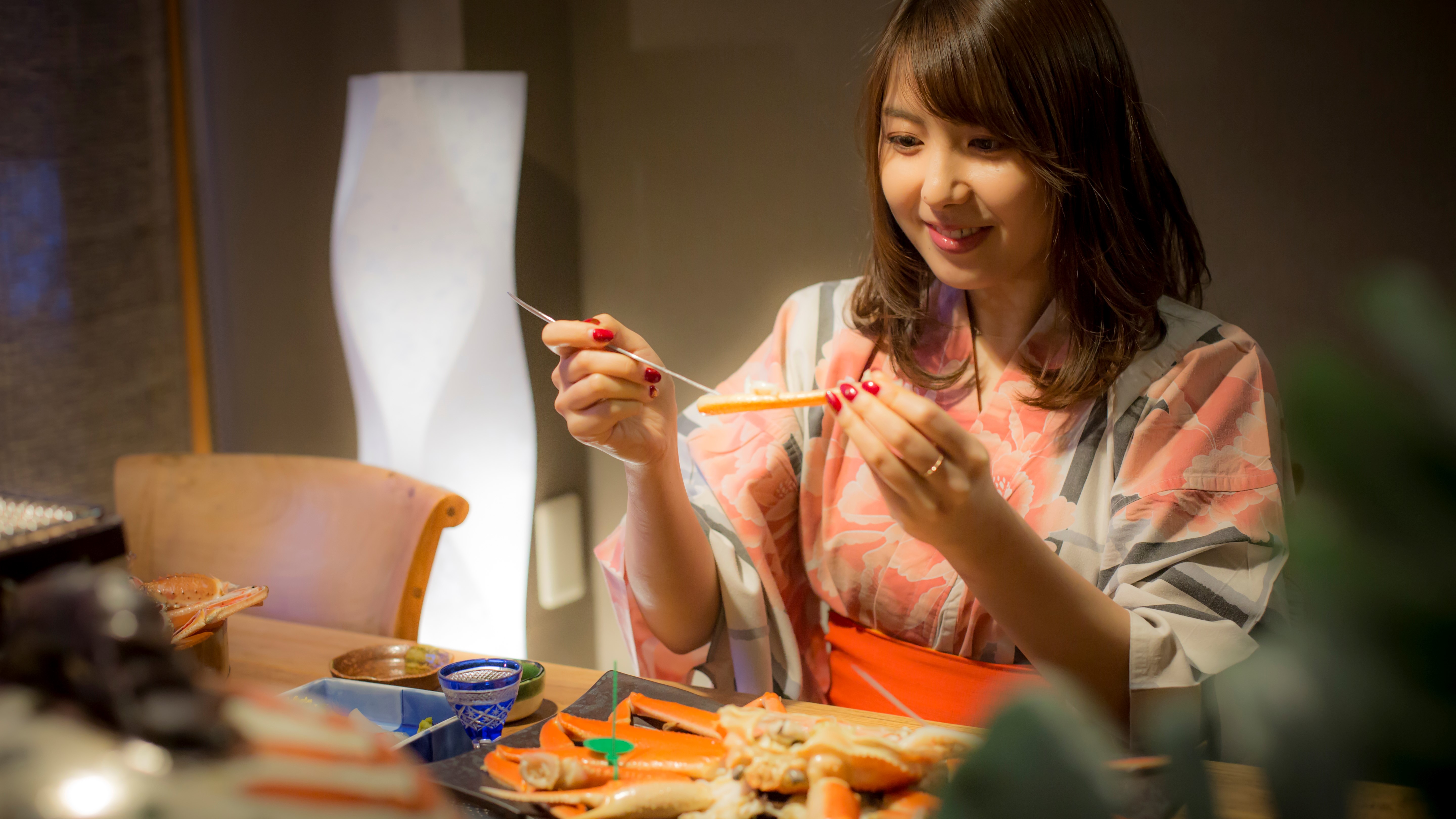 【カップル】間人ガニのあまりの美味しさに至福の時間を感じて♪