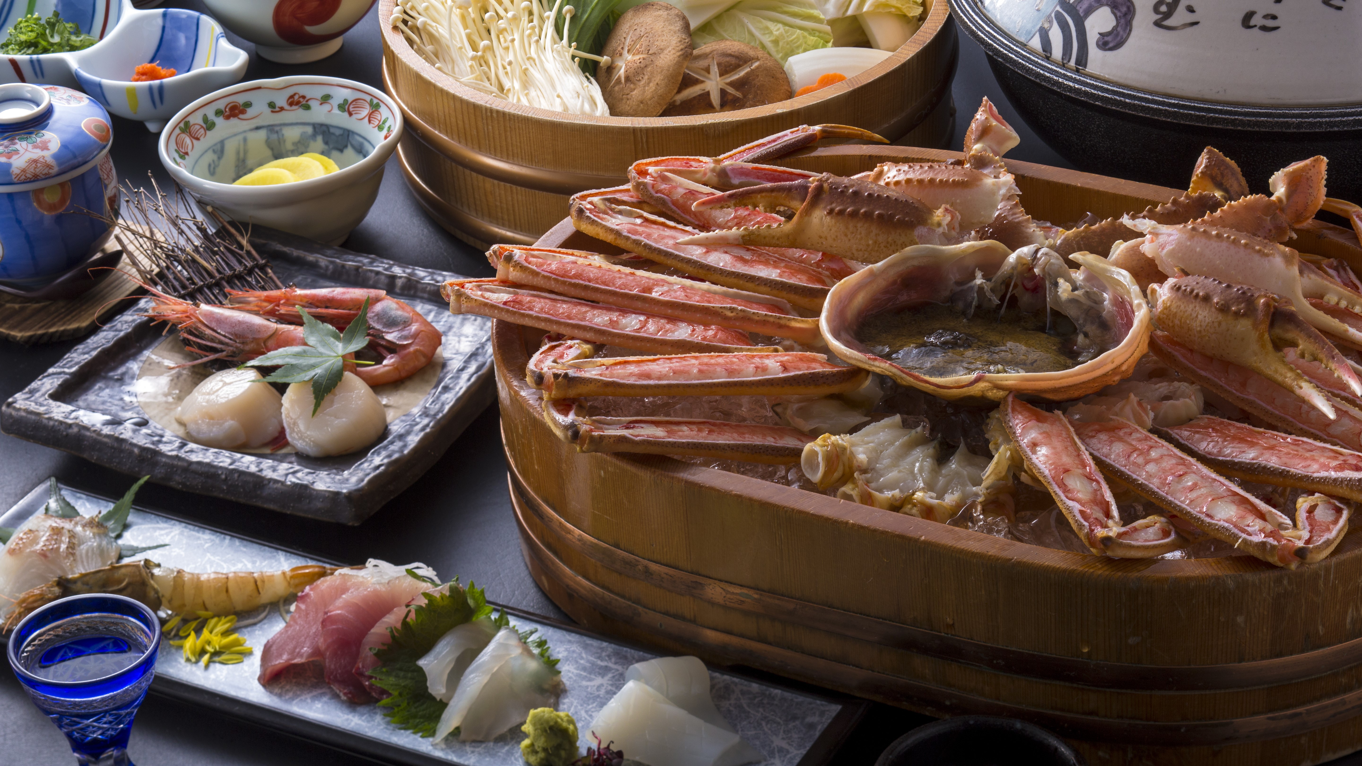 【カニ好き必見】北洋産ズワイガニ２人で約２杯を使用した蟹好きのために贈る当館人気のカニフルコース