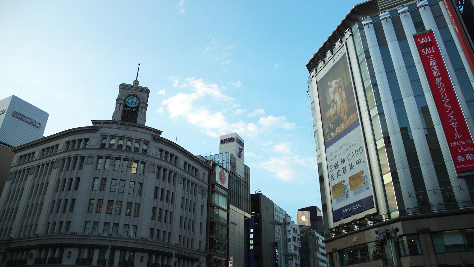 【銀座】車で約24分・電車で約32分