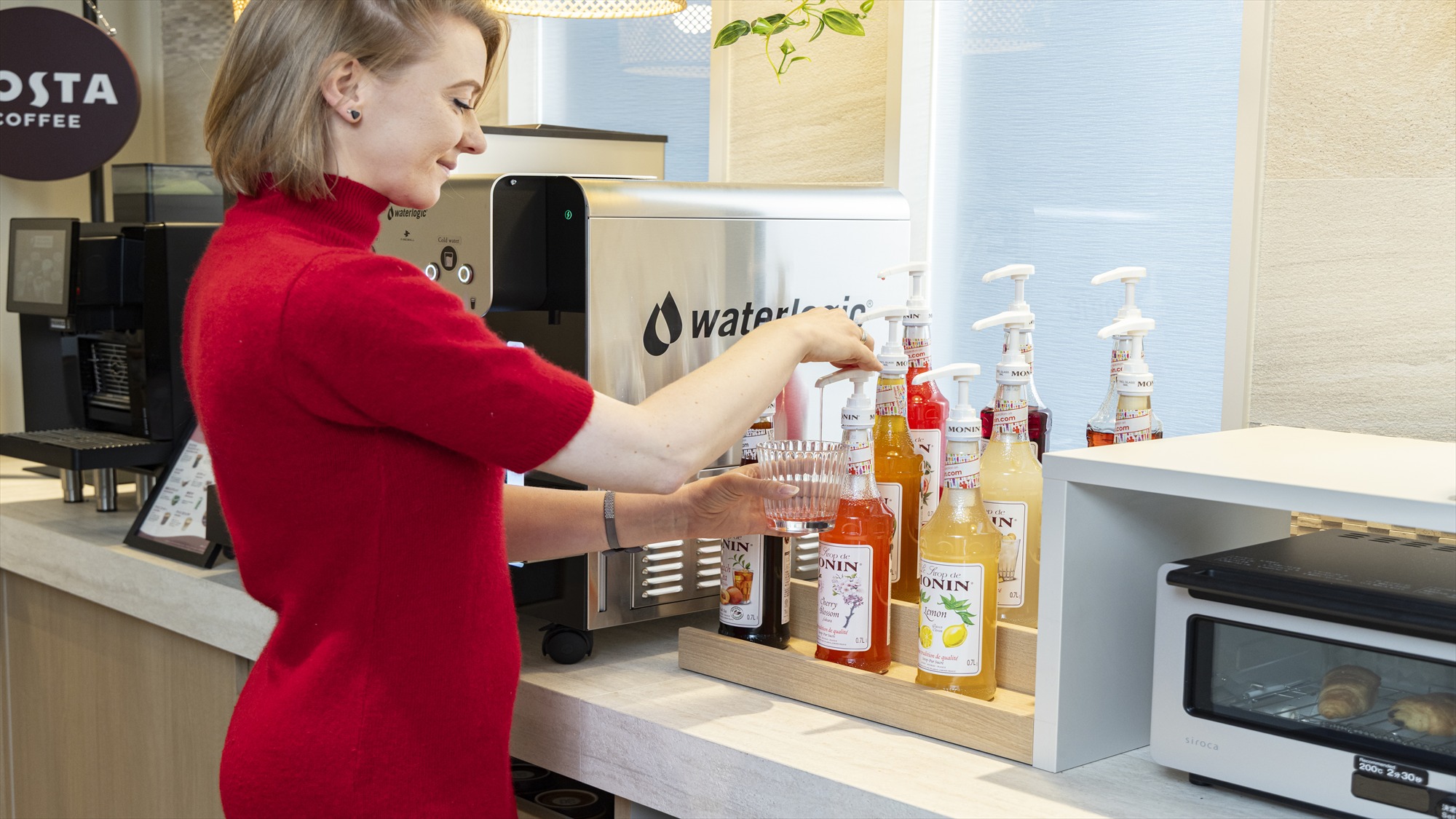 【ロビーラウンジ】