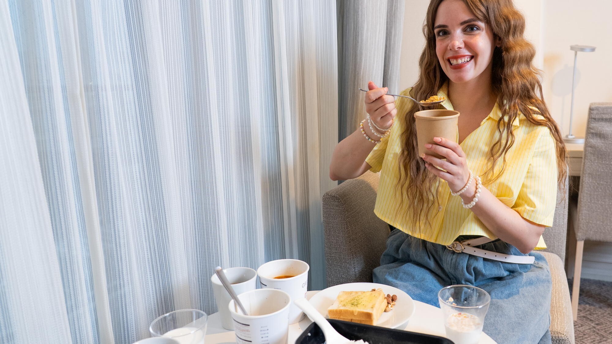 自宅のように寛ぎながらお召し上がりいただけます。※一部冷凍でのご提供となります。