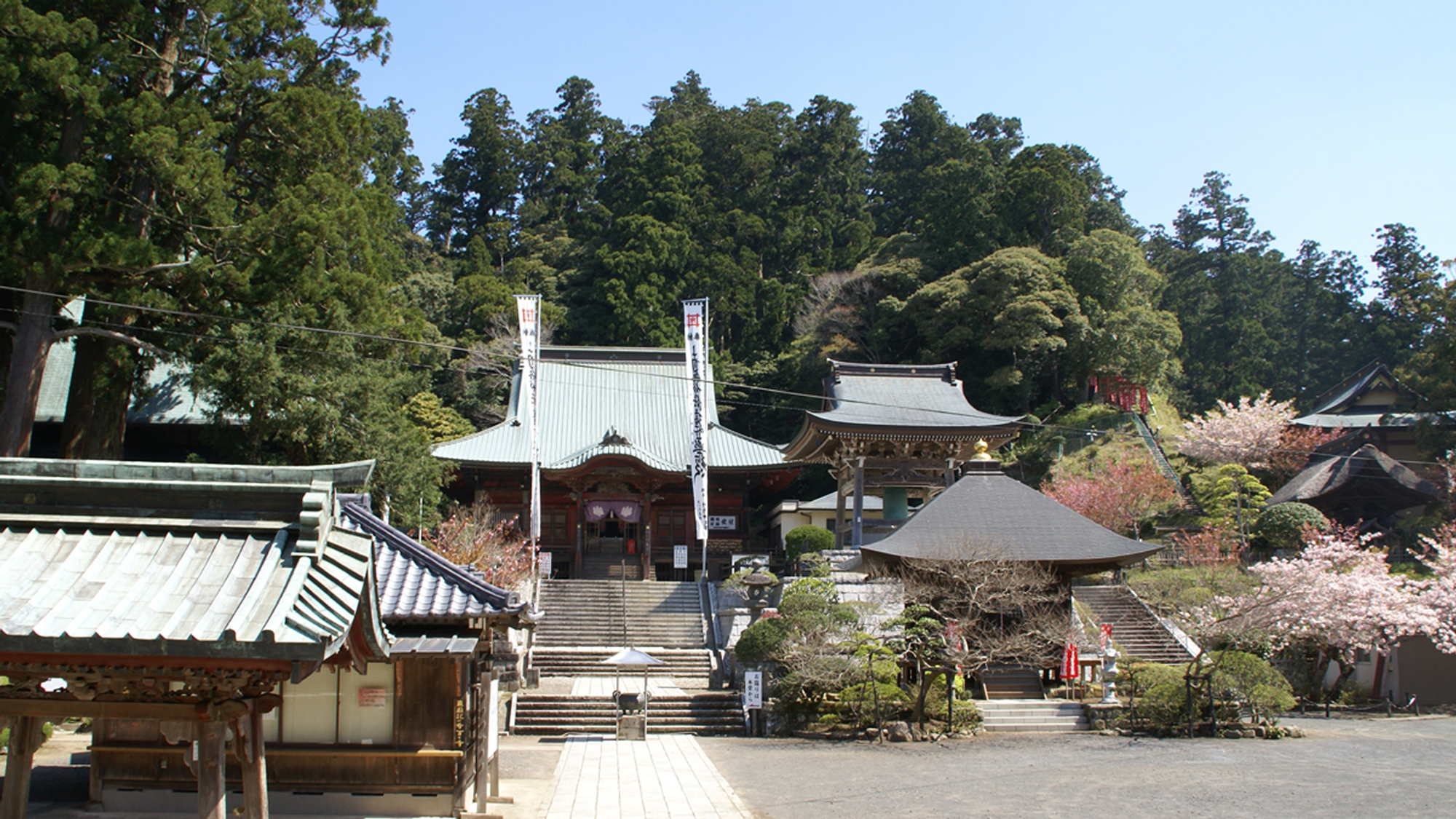 *【清澄寺／車で16分】日蓮聖人が初めて日蓮宗を開いた立教開宗の地。