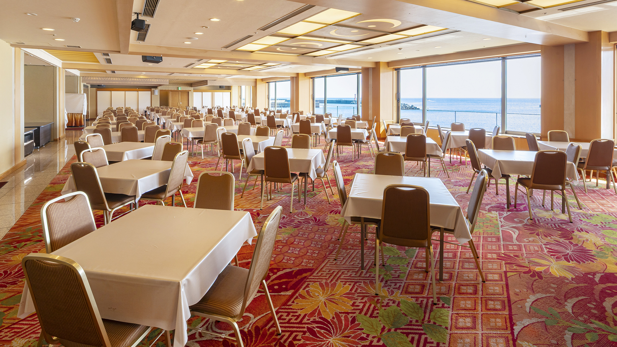 ◆バイキング会場