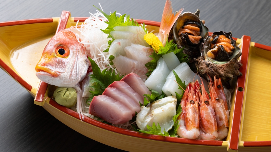 【家族旅行応援】今年もOPEN！琴引浜で海水浴♪宿から水着でGO ★舟盛付３世代P「当館１番人気」