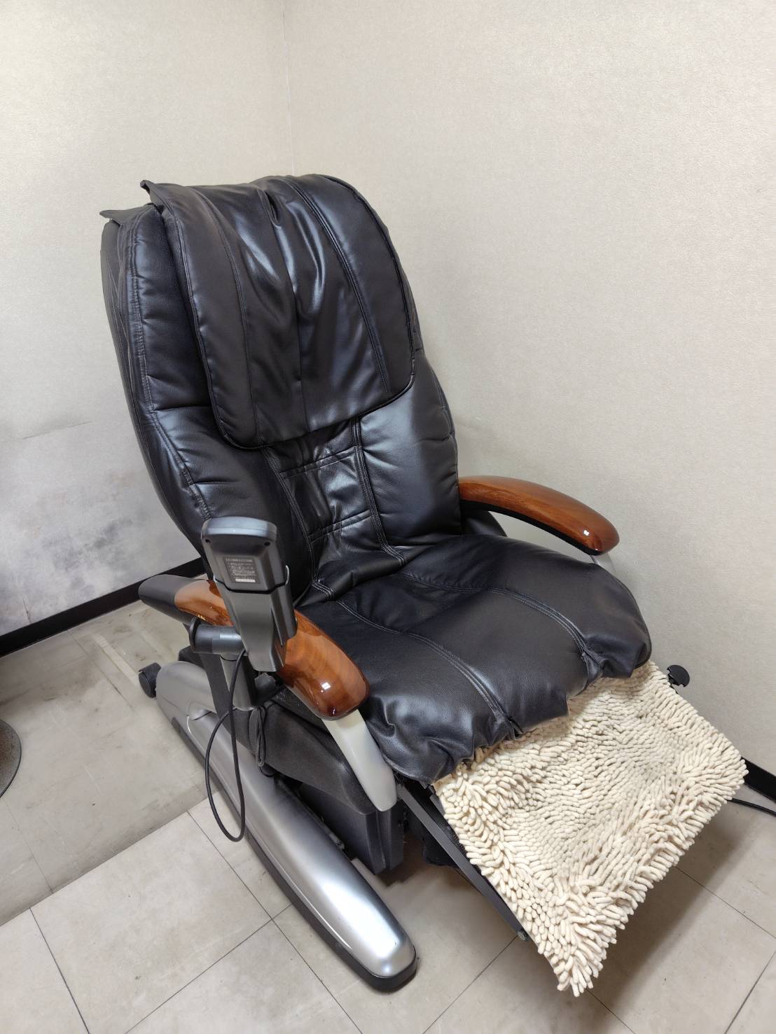 マッサージチェアー