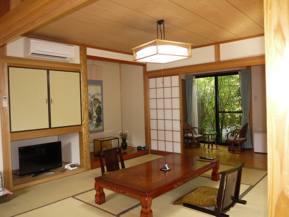 A relaxing Japanese-style room that will heal the tiredness of the day.