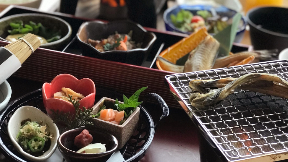 【朝食付】カラダに優しいお魚メインの和食膳！おひとり様ずつ釜炊きのお米でご提供