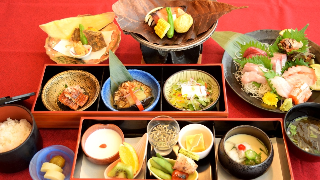 【9月平日限定】秋旅応援2200円OFF！光鱗のスタンダード夕食膳がお得【夕朝食付】