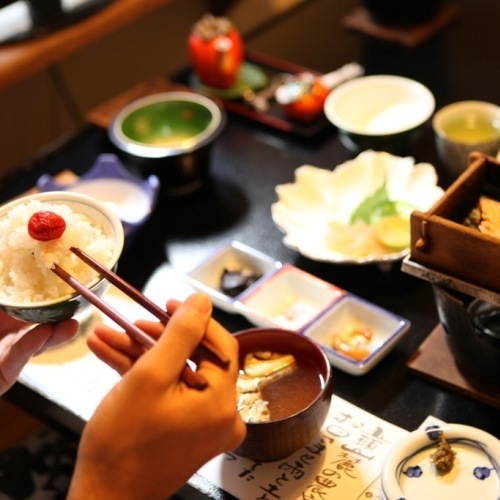 【直前割】急に温泉に入りたい！美味少量ひかえめ会席直前割プラン【朝夕食付】※オプションでアレンジ可能